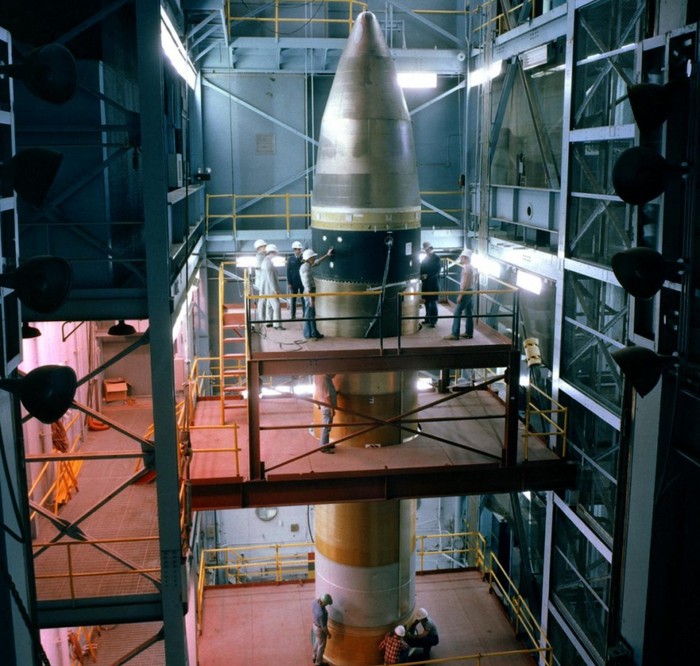 Tên lửa đạn đạo xuyên lục địa LGM-118A Peacekeeper được thiết kế với 4 tầng phóng, có khả năng mang 10 đầu đạn hạt nhân hoạt động ở chế độ độc lập.